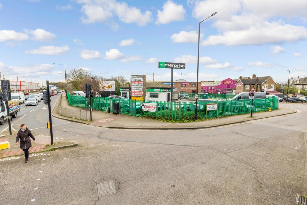 28 - enfield en3-10 jpg