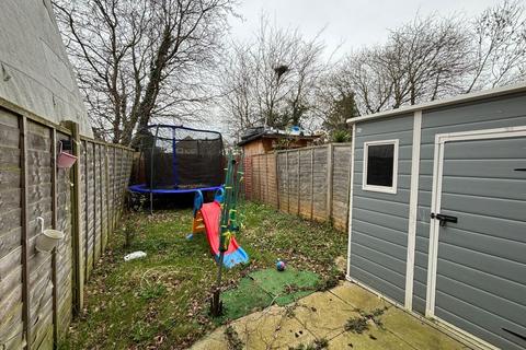 145 Bennetts Close, Mitcham, CR4 1NS