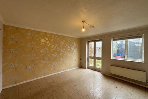 145 Bennetts Close, Mitcham, CR4 1NS