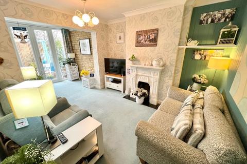 3 bedroom semi-detached house for sale, Watwood Road, Hall Green
