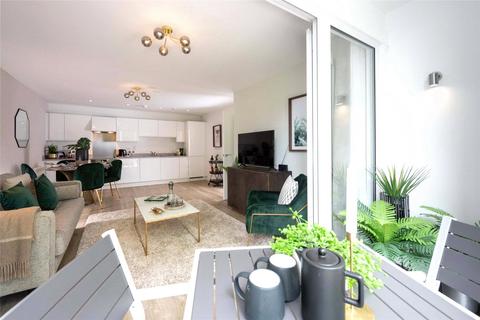 1 bedroom flat for sale, Walton Court Gardens, Station Avenue, Walton-On-Thames, KT12