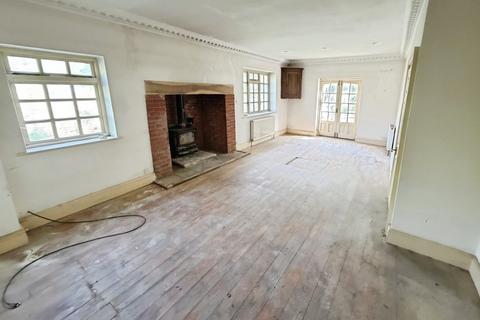 6 bedroom detached house for sale, Lower Road, Bratton