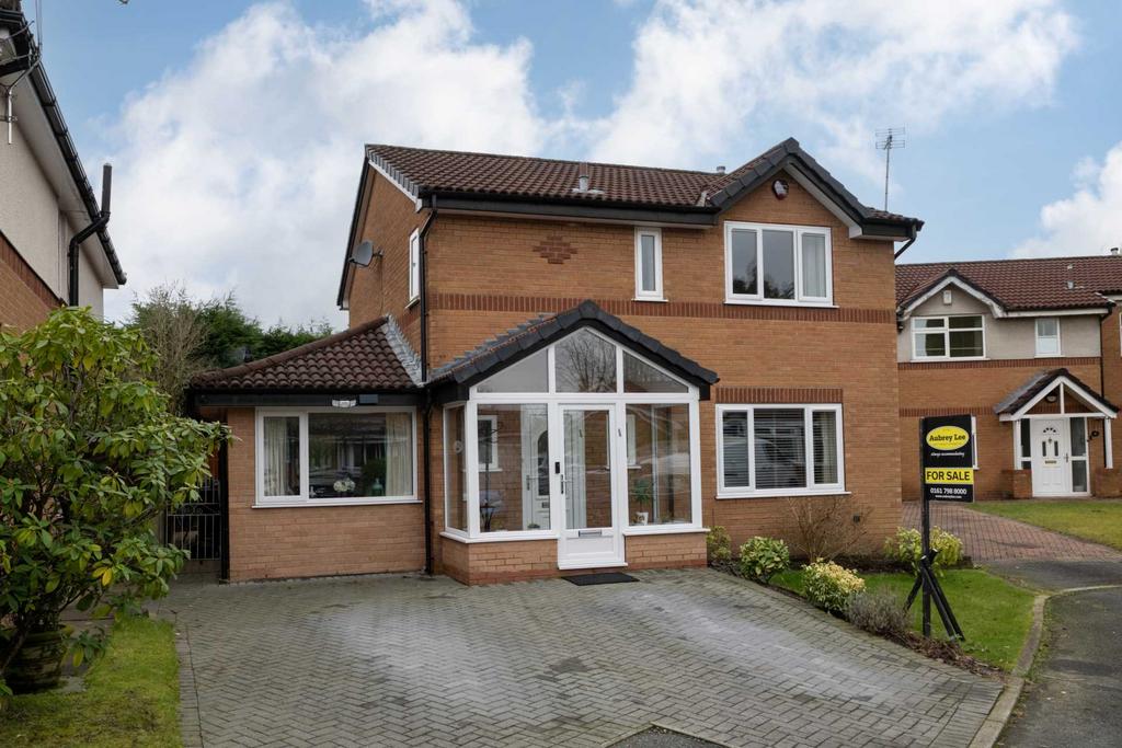 Broadstone Close, Prestwich 3 bed detached house for sale £415,000