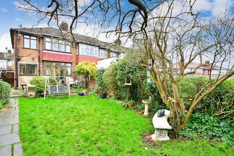 28 Highmead, London, SE18 2DJ