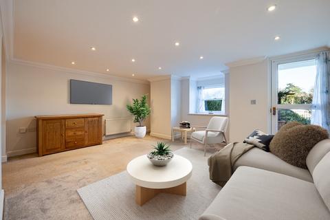 2 bedroom ground floor flat for sale - Queens Court, Victoria Crescent, Chester