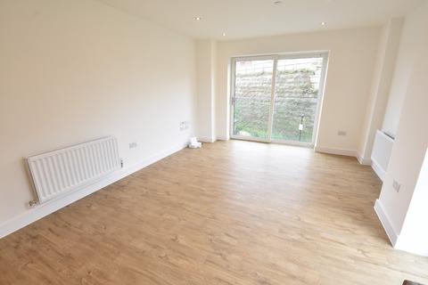 2 bedroom apartment for sale, Brooklands Court, Stirling Drive, Luton, Bedfordshire, LU2 0GE