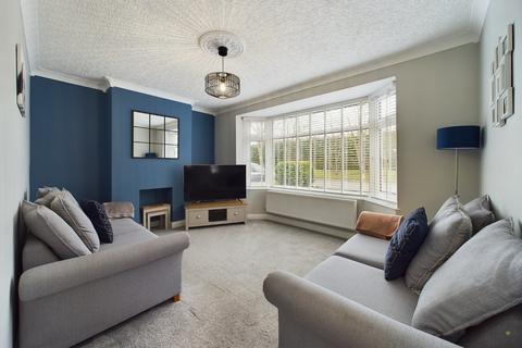 16 Beech Avenue, Stretton, Burton-on-trent, DE13 0DT