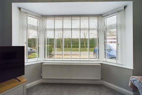 16 Beech Avenue, Stretton, Burton-on-trent, DE13 0DT