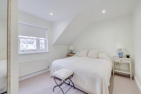 2 bedroom end of terrace house for sale, Victoria Villas, Ewald Road, London
