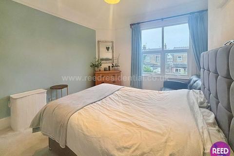 2 bedroom maisonette for sale - Cranley Road, Westcliff On Sea