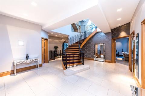 8 bedroom detached house for sale, Stradbroke Drive, Essex IG7