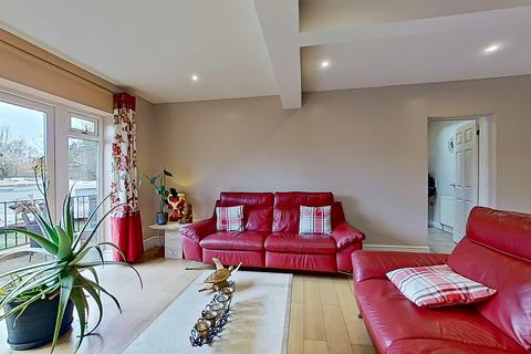 73 Arran Road, Birmingham, B34 6DD