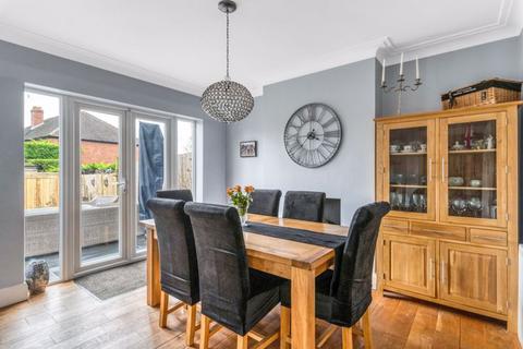 327 Green Lane, London, SE9 3TD
