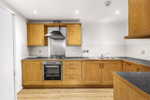 45 Locksons Close, London, E14 6BH