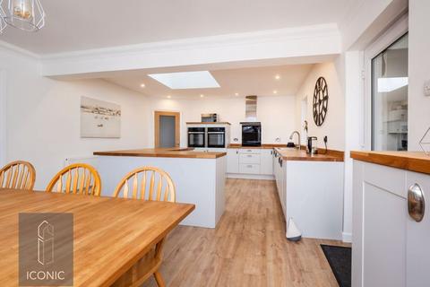 23 Meadow Way, Norwich, NR6 5NN