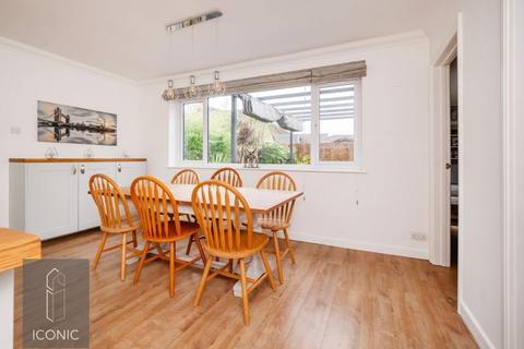 23 Meadow Way, Norwich, NR6 5NN