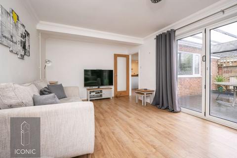 23 Meadow Way, Norwich, NR6 5NN