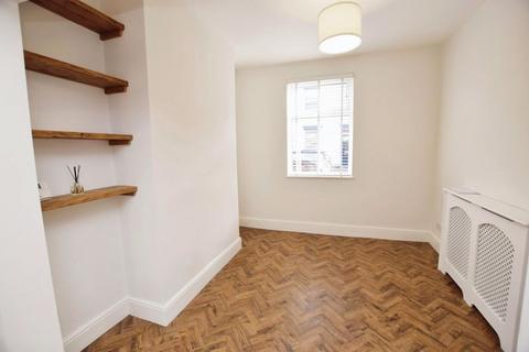 26 Alpha Street, Exeter, EX1 2SP