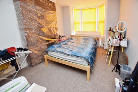 2 bedroom flat for sale, St Leonards, Exeter