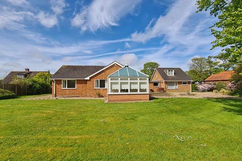 4 bedroom detached bungalow for sale, Mundesley Road, Knapton