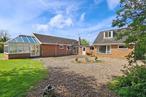 4 bedroom detached bungalow for sale, Mundesley Road, Knapton