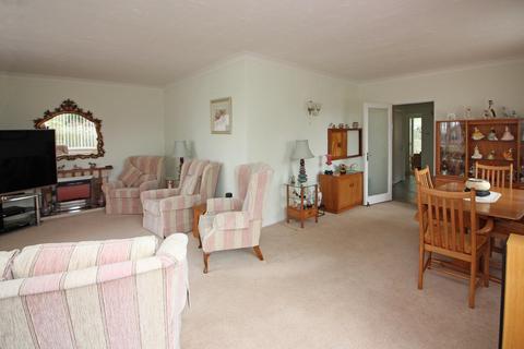 4 bedroom detached bungalow for sale, Mundesley Road, Knapton