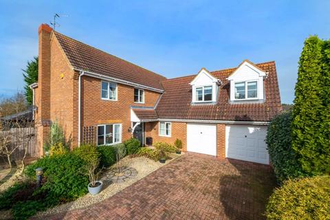 5 bedroom detached house for sale, 7 Dennis Brown Court, Saxilby, Lincoln