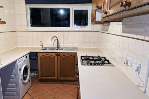 3 bedroom terraced house to rent, Lynwood Walk, Harborne, Birmingham, B17 0LS