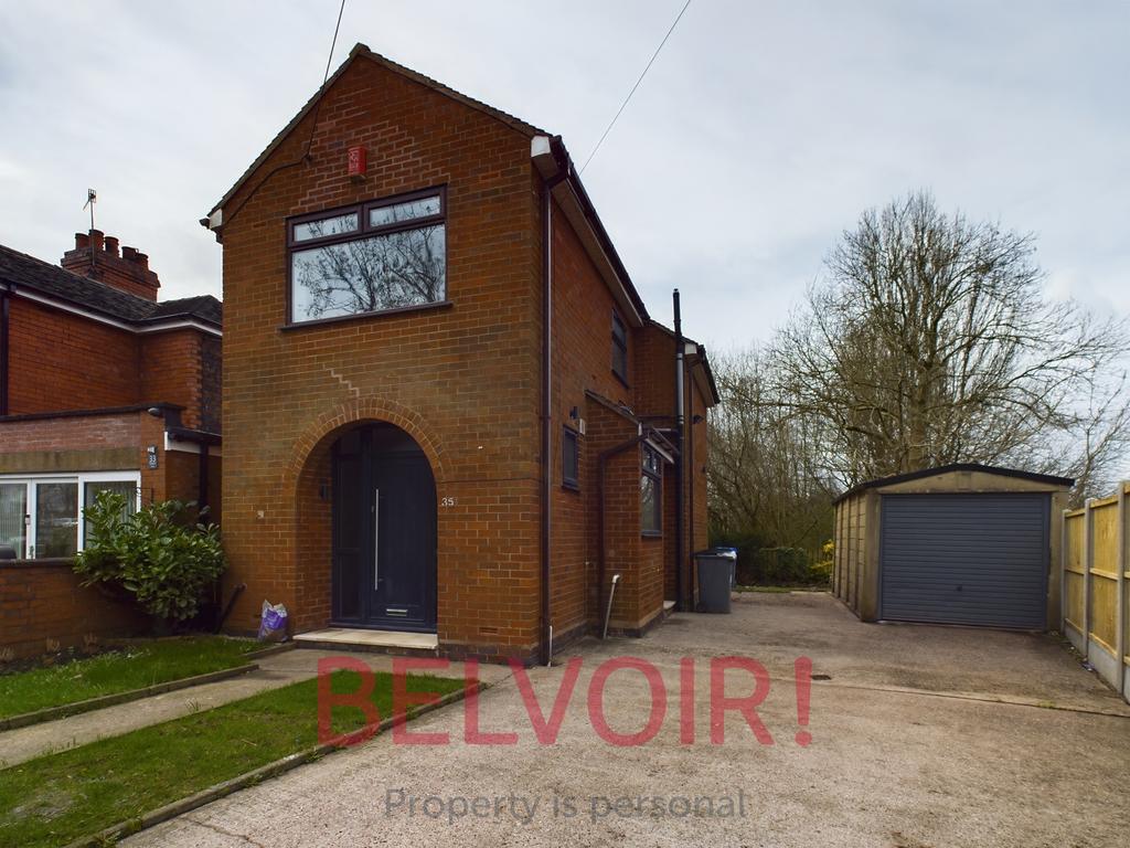 Fellbrook Lane, Bucknall... 2 bed detached house £800 pcm (£185 pw)