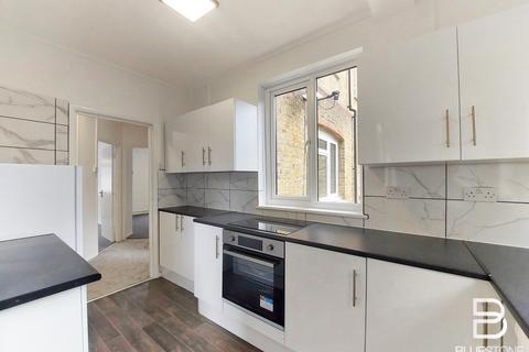 2 bedroom flat to rent, Brathway Road, wandsworth