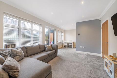 2 Alma Barn Mews, Orpington, BR6 7FE