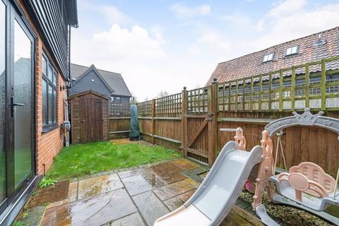 2 Alma Barn Mews, Orpington, BR6 7FE