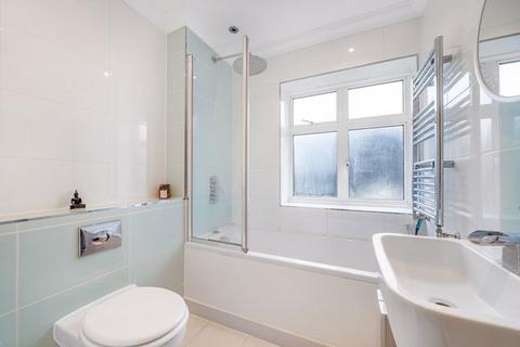 2 Alma Barn Mews, Orpington, BR6 7FE