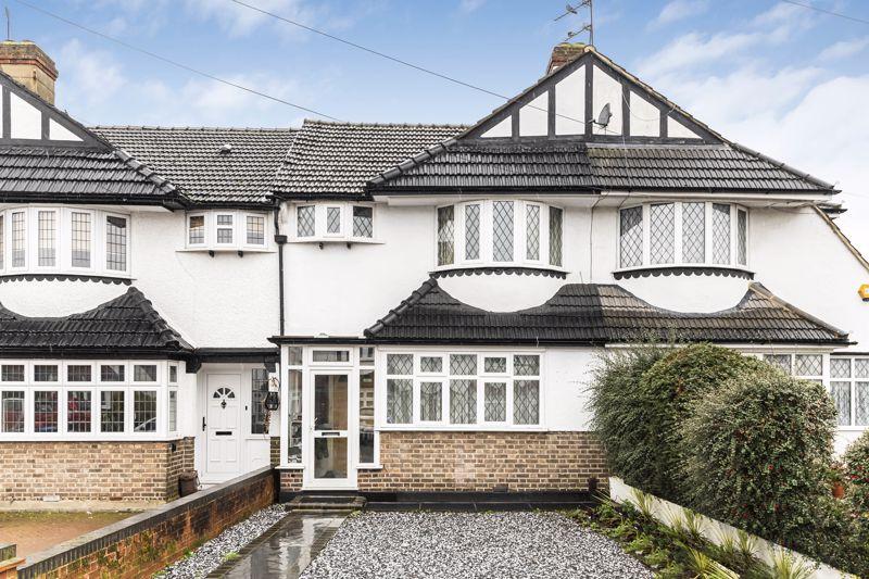 Melbourne Way, Bush Hill EN1 3 bed terraced house £2,200 pcm (£508 pw)