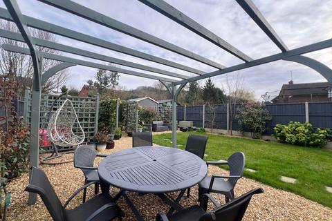 10 Tuffley Lane, Tuffley, Gloucester, GL4 0DT