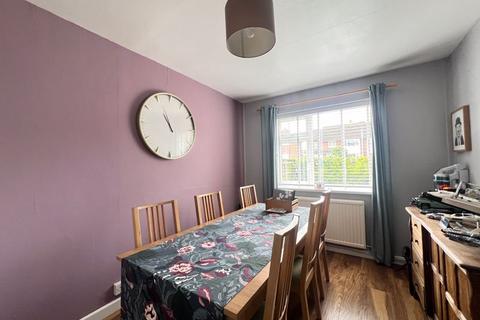 10 Tuffley Lane, Tuffley, Gloucester, GL4 0DT