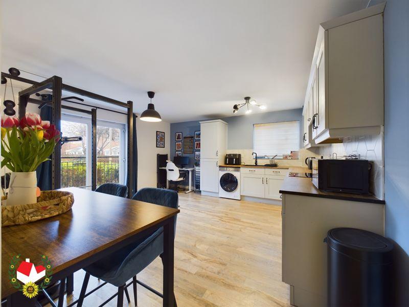 Boughton Way, Gloucester, GL4 4PG 2 bed apartment for sale £145,000