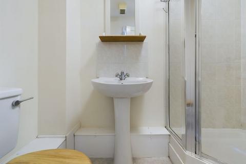 Flat 7, 8 Great Western Road, Gloucester, GL1 3PP