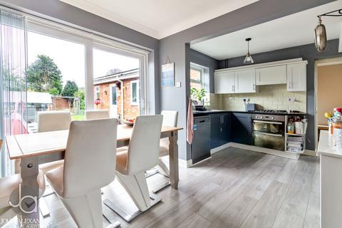 34 Glebe Road, Tiptree, Colchester, CO5 0TD