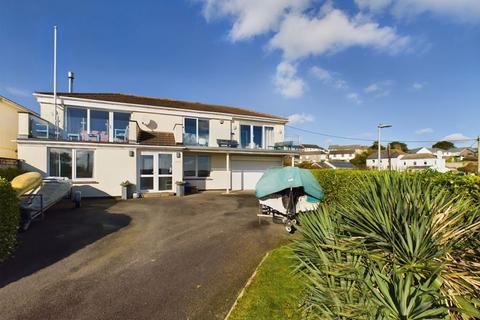 5 bedroom detached house for sale, Central St Mawes Location close to Harbourfront