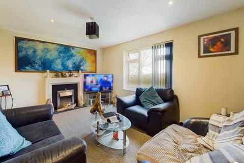 2 bedroom flat for sale, Sedgemoor Road, Middlesbrough TS6