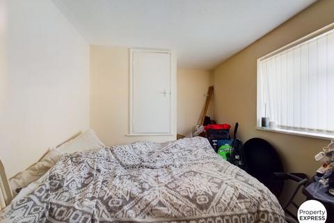 2 bedroom flat for sale, Sedgemoor Road, Middlesbrough TS6