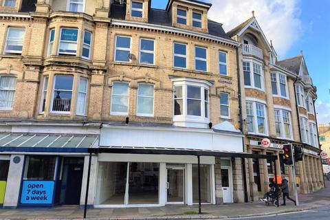 Retail property (high street) to rent, Paignton TQ3