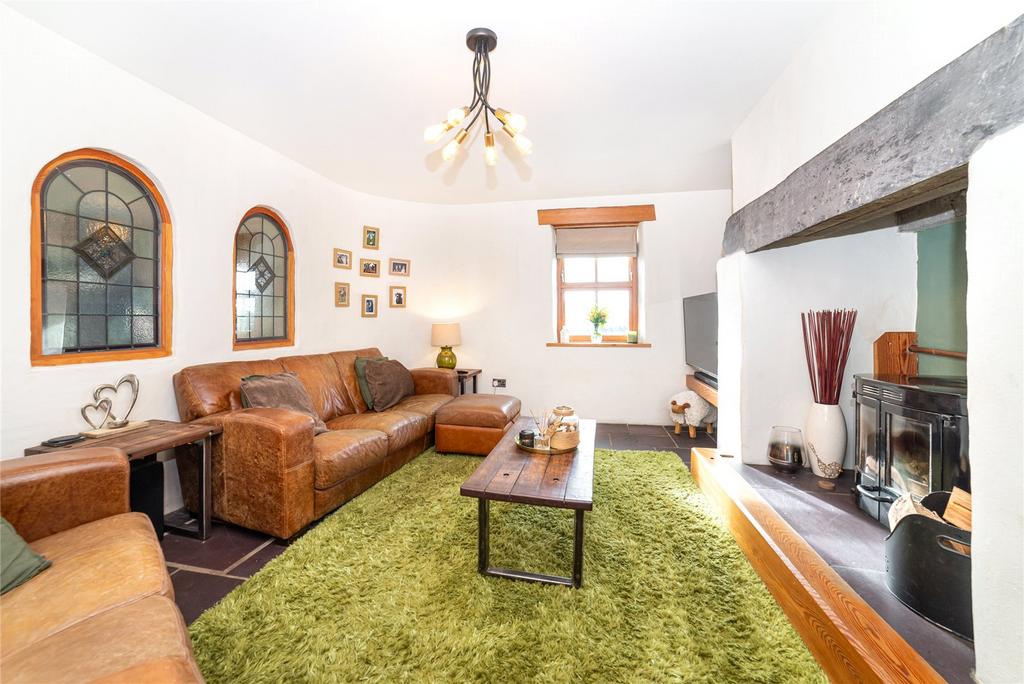 Dinorwic, Caernarfon, Gwynedd, LL55 4 bed detached house for sale £