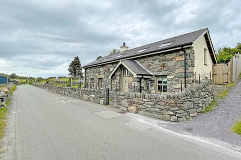 4 bedroom detached house for sale, Dinorwic, Caernarfon, Gwynedd, LL55