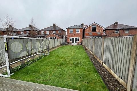 3 bedroom semi-detached house for sale, Calder Avenue, Ormskirk, L39 4SE