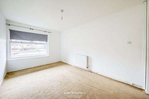 2 bedroom flat for sale - Fernside Gardens, Moseley, Birmingham, B13