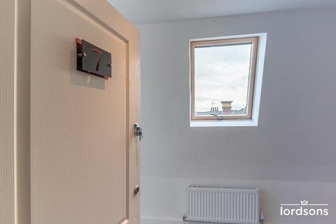 1 bedroom flat to rent, 122-124 High Street, Southend on Sea, Essex, SS1 1JT