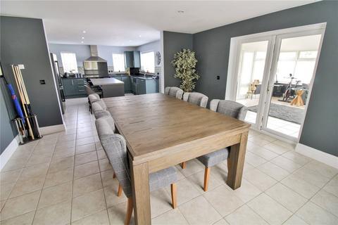 3 Gleed Close, Purton, Swindon, SN5 4FG