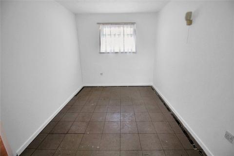 3 Bluebell Path, Swindon, SN25 1QT